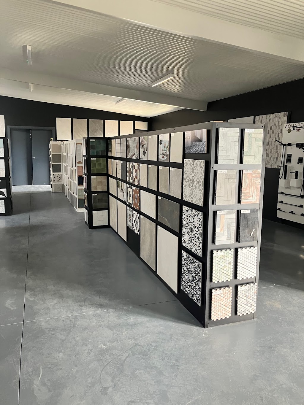 Tile City Centre | Unit 4/5475 Sydney Rd, Kelso NSW 2795, Australia | Phone: (02) 6334 2922