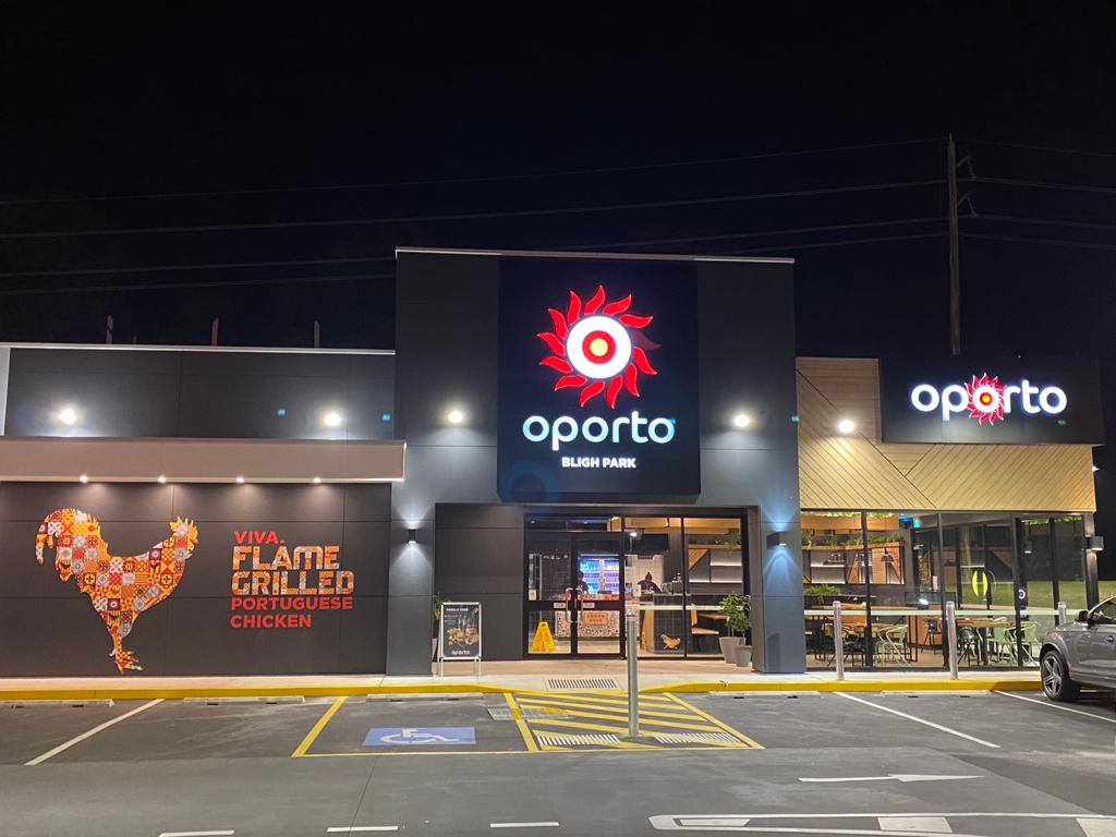 Oporto Bligh Park | 752 George St, South Windsor NSW 2756, Australia | Phone: (02) 7203 5219