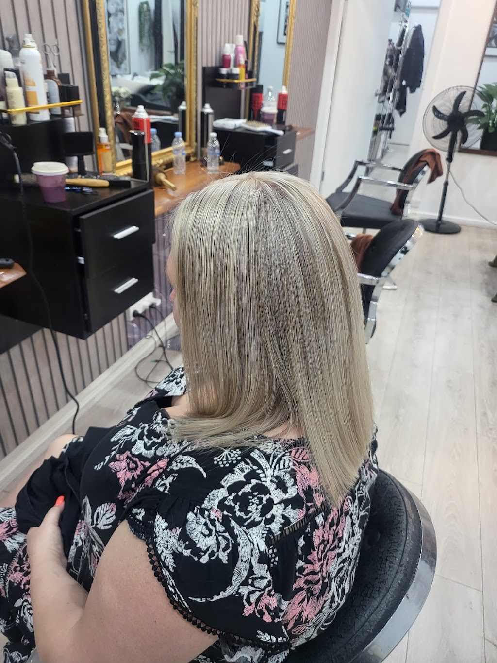 KW Hair Artistry | 184 Swallow Dr, Erskine Park NSW 2759, Australia | Phone: 0432 394 853