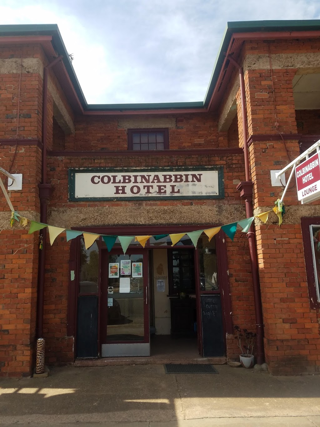 Colbinabbin Hotel Motel | lodging | 18 Mitchell St, Colbinabbin VIC 3559, Australia | 0354329220 OR +61 3 5432 9220
