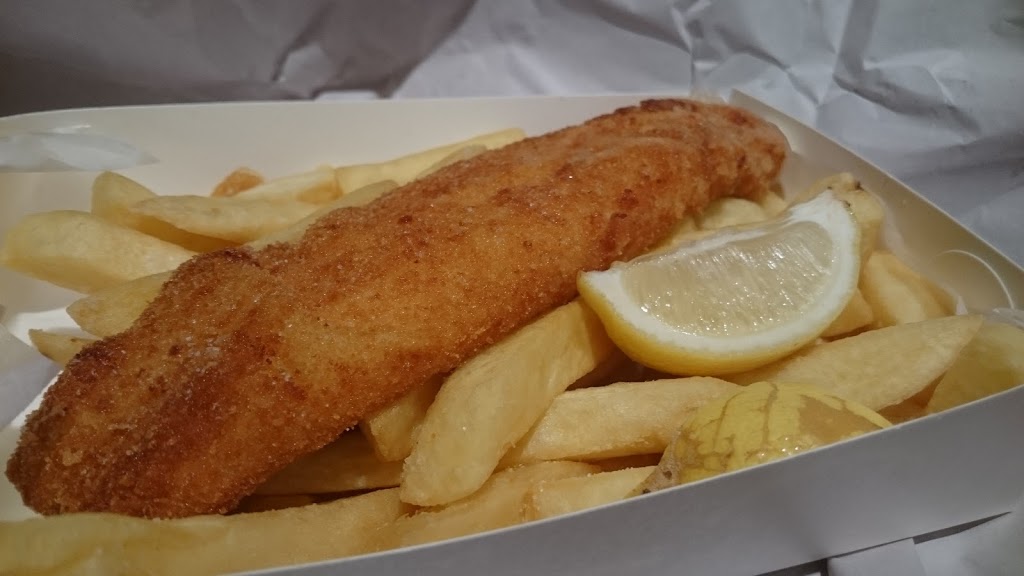 Lukas Fish and Chips | 1114 Gold Coast Hwy, Palm Beach QLD 4221, Australia | Phone: (07) 5534 1460