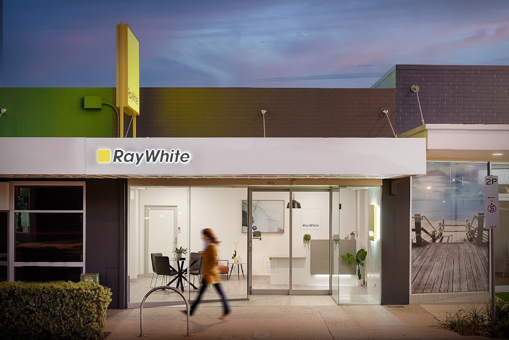 Ray White Margate | 2/260 Oxley Ave, Margate QLD 4019, Australia | Phone: (07) 3558 1094