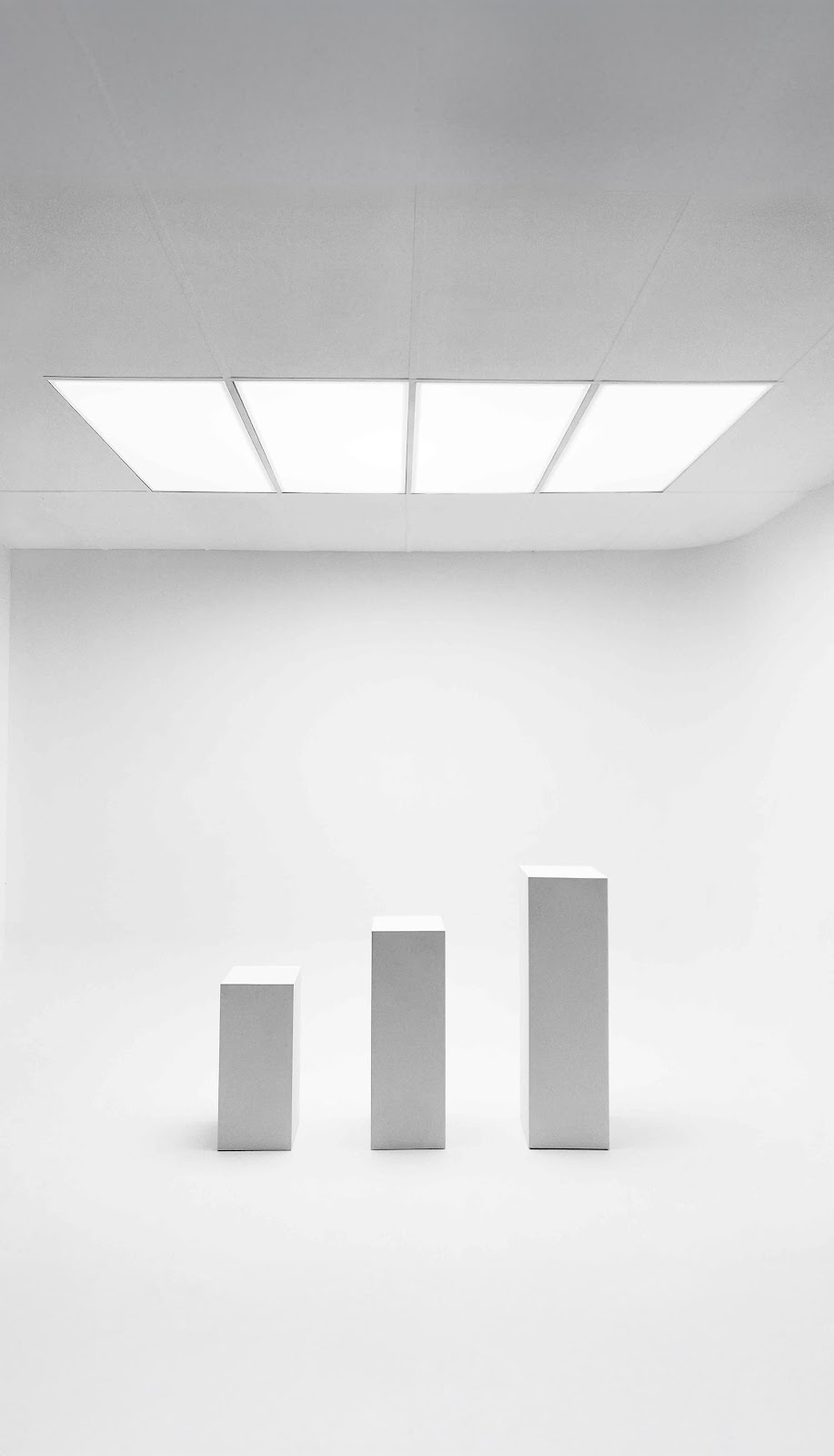 STUDIO CONFIDENTIAL | 4/4 Ti-Tree Pl, Byron Bay NSW 2481, Australia | Phone: 0405 573 488