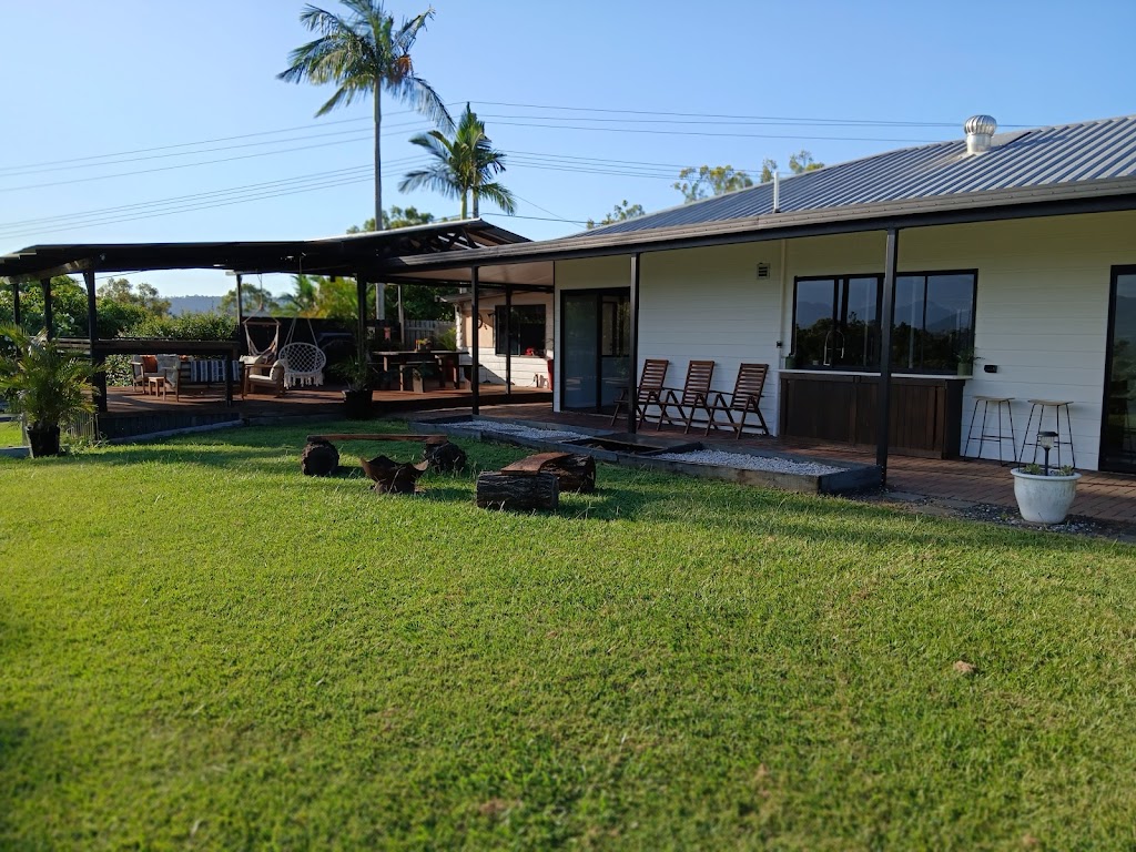 Hilltop Retreat | 1 Farwell Cl, Kooralbyn QLD 4285, Australia | Phone: 0411 825 153