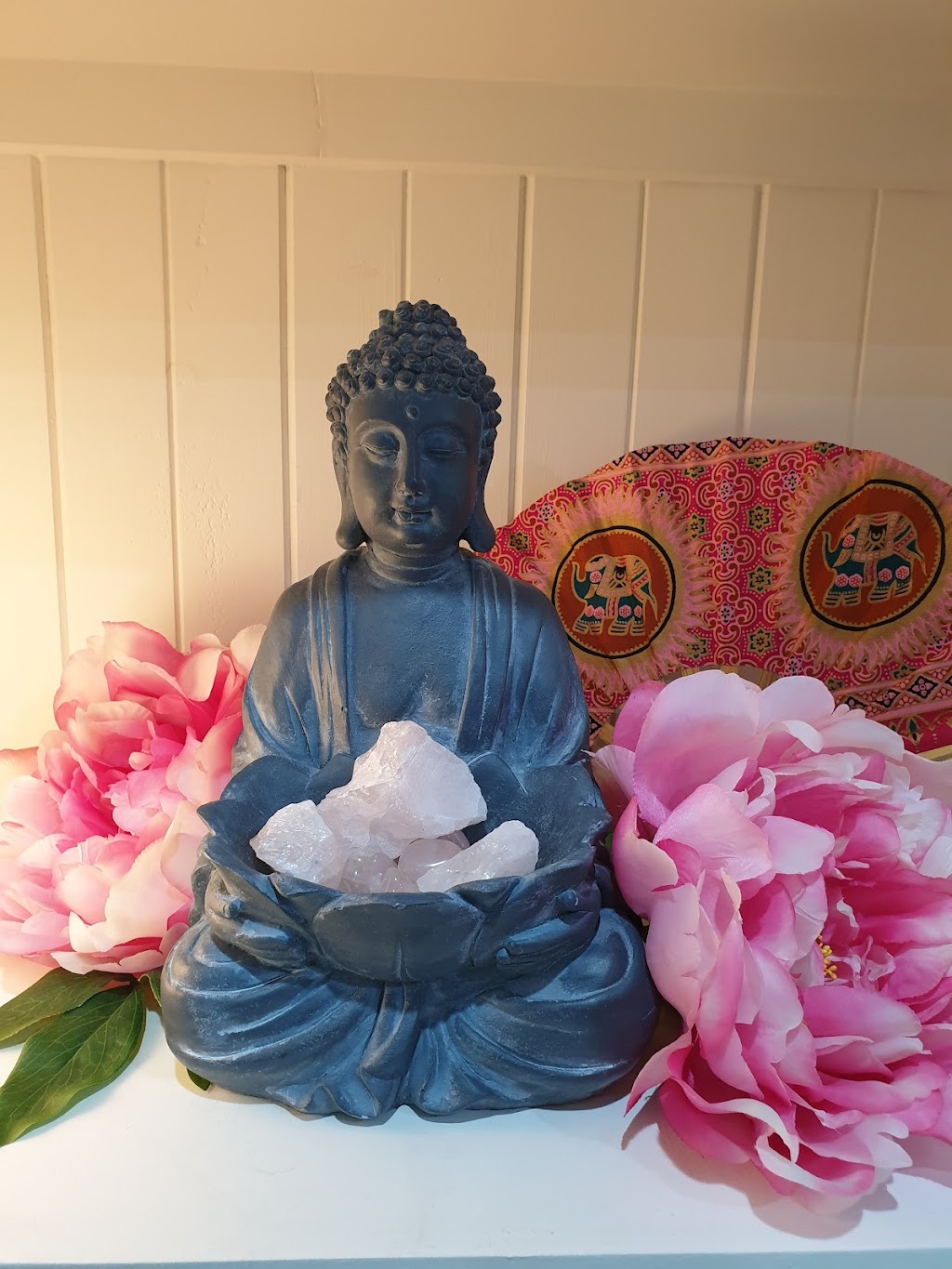 Lorraines Healing Elements | 4 Denbigh Pl, Menai NSW 2234, Australia | Phone: 0447 925 525