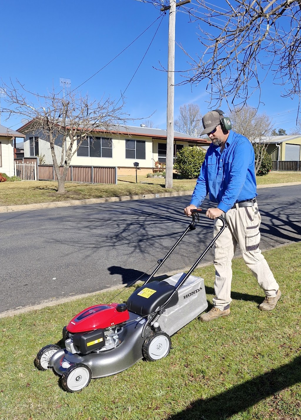 New England handyman services | 29a Rowan Ave, Uralla NSW 2358, Australia | Phone: 0405 196 253