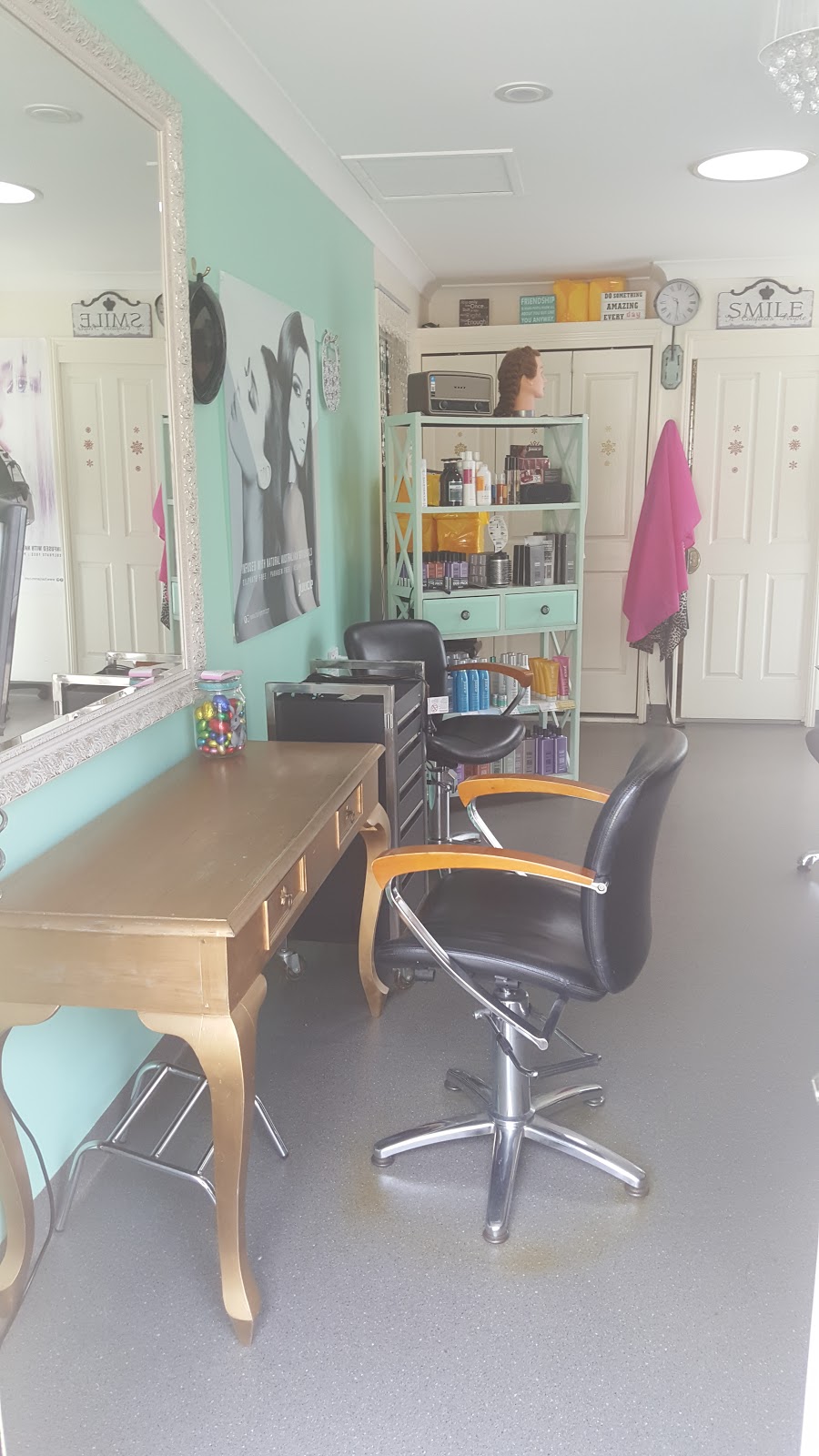 Cheryls Hair Salon | 4 Hendrix St, Windaroo QLD 4207, Australia | Phone: (07) 3804 1341