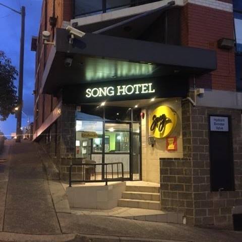 Song Hotel Redfern | 179 Cleveland St, Chippendale NSW 2008, Australia | Phone: (02) 8303 1303