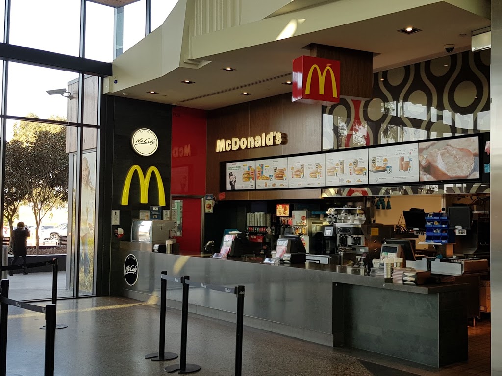 McDonalds Plenty Valley S/C | Plenty Valley Shopping Centre, 415 McDonalds Rd, Mill Park VIC 3082, Australia | Phone: (03) 9436 4711