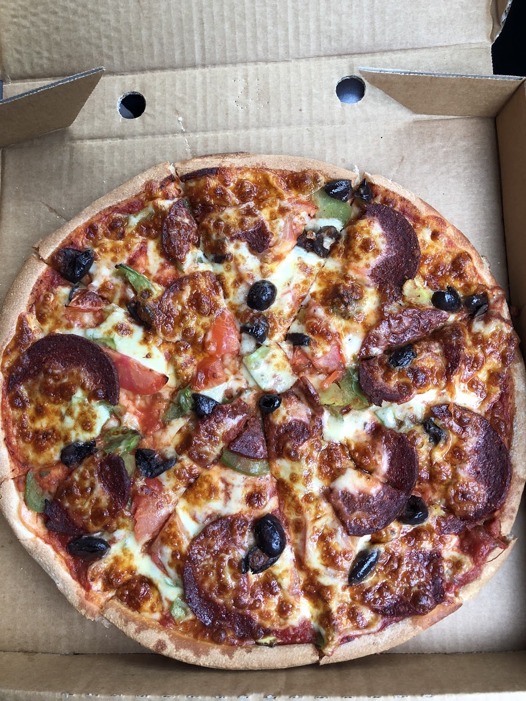Luchiano Pizza & Pasta | meal delivery | 214 McCrae St, Bendigo VIC 3550, Australia | 0354438800 OR +61 3 5443 8800