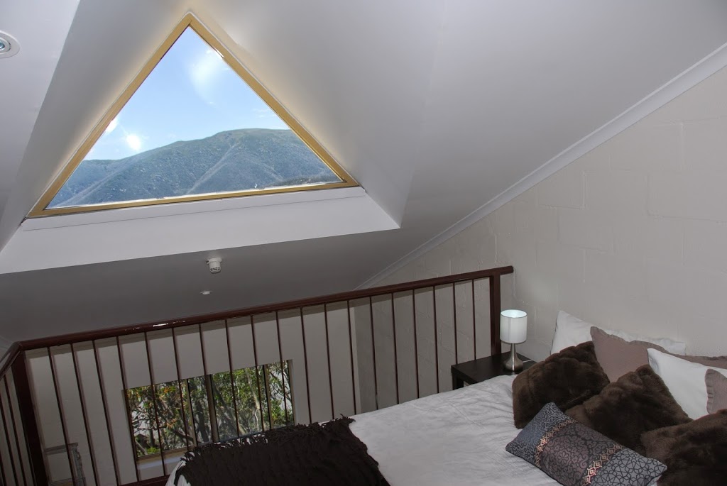 Summit Ridge | lodging | 8 Schuss St, Falls Creek VIC 3699, Australia | 0357583800 OR +61 3 5758 3800