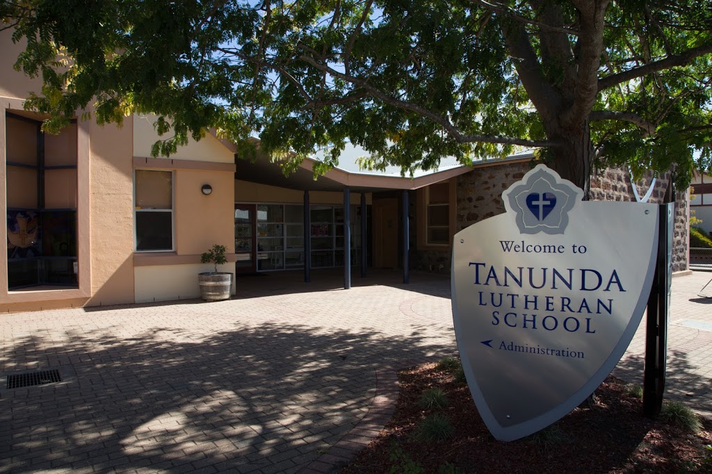 Tanunda Lutheran School | school | 16 Maria St, Tanunda SA 5352, Australia | 0885632456 OR +61 8 8563 2456
