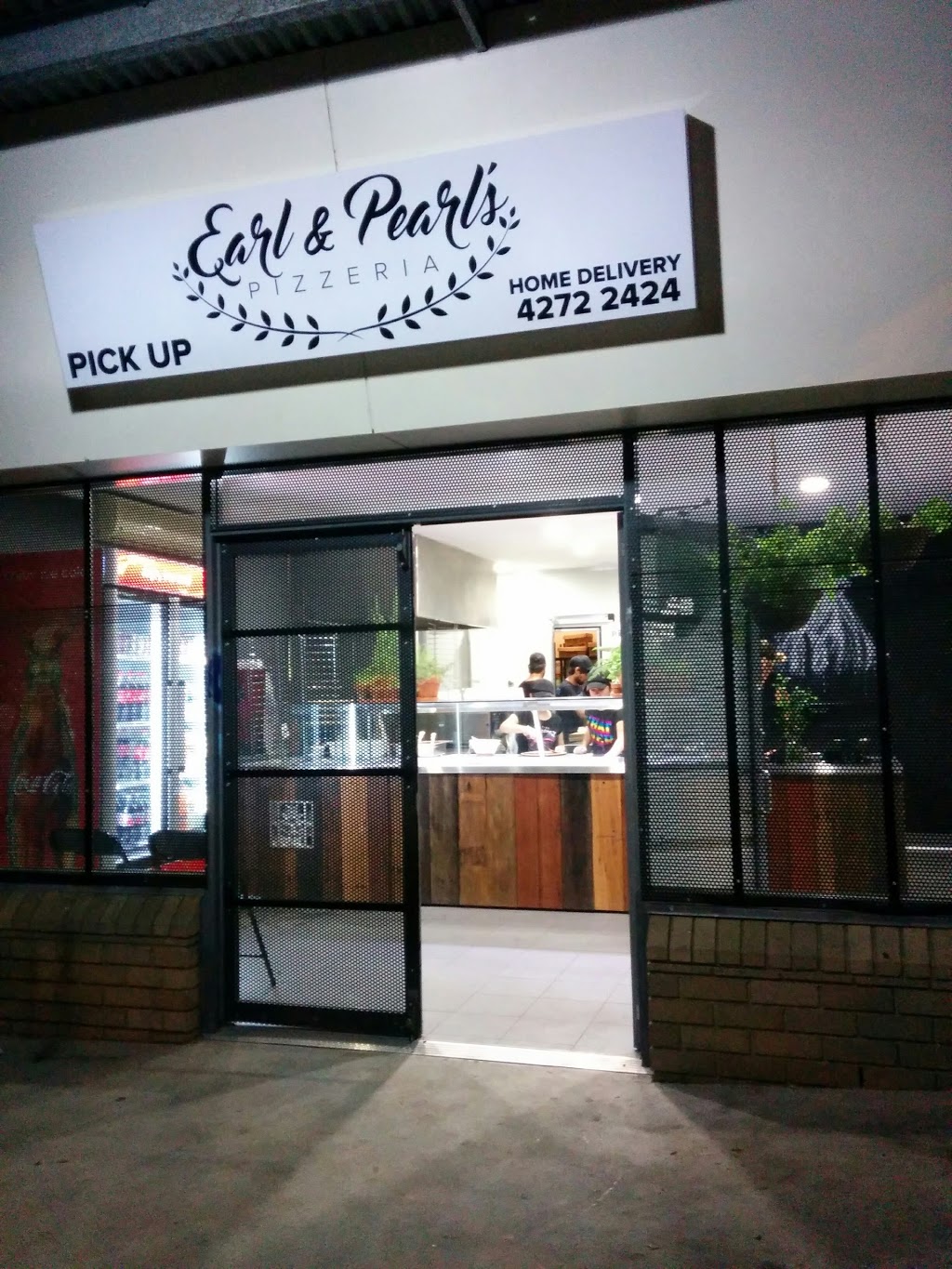 Earl & Pearls Pizzeria | meal delivery | 7/65 Winnima Way, Berkeley NSW 2506, Australia | 0242722424 OR +61 2 4272 2424