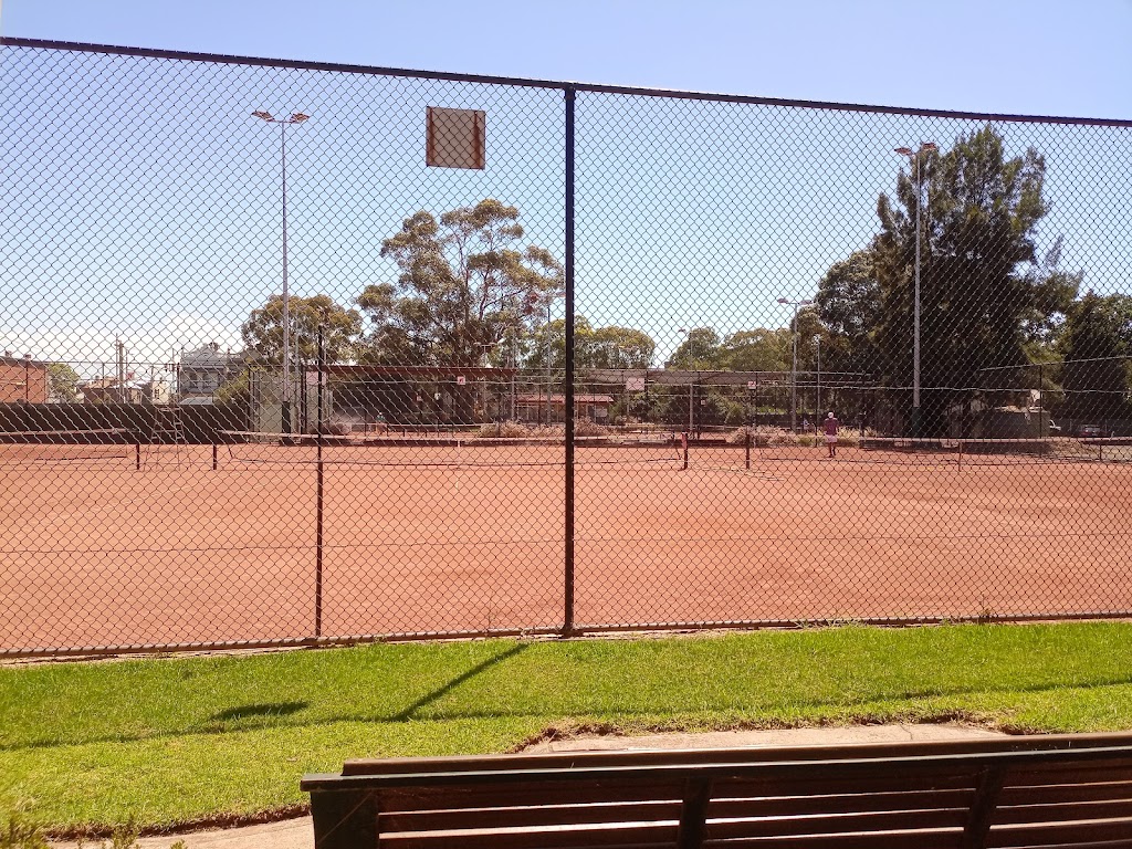 Royal Park Tennis Club | 333 The Avenue, Parkville VIC 3052, Australia | Phone: (03) 9380 1259