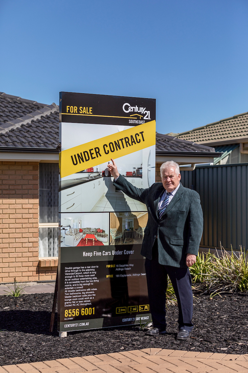 Vincent Woodall - Real Estate Sales Consultant and Property Cons | real estate agency | 161 Esplanade, Aldinga Beach SA 5173, Australia | 0451596575 OR +61 451 596 575