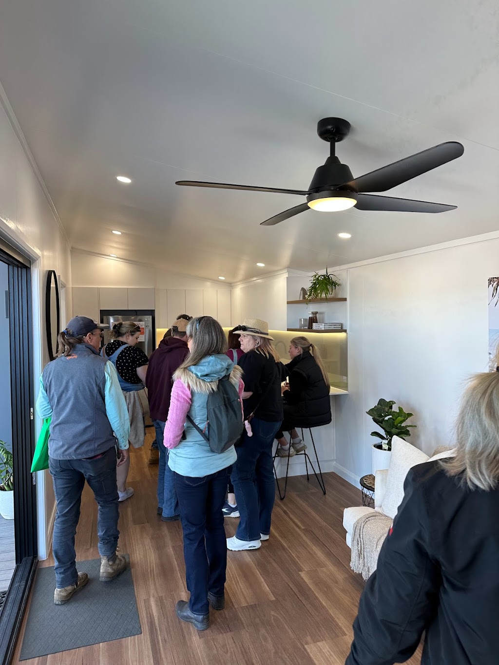 Tiny Home Central | By Appointment, 94 Beveridge Rd, Thornlands QLD 4164, Australia | Phone: 1300 979 863