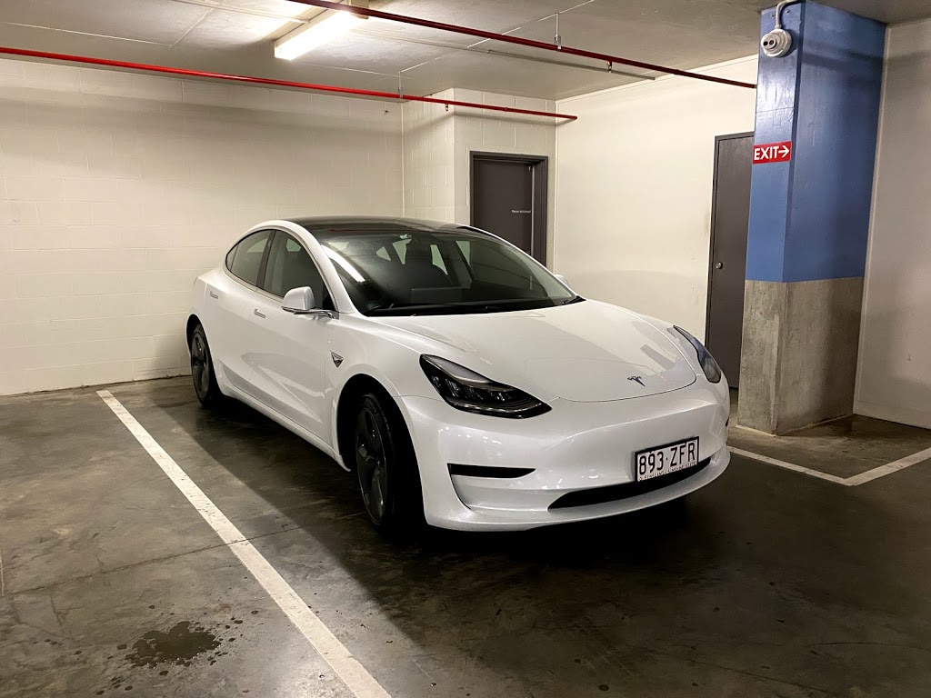 Robs Tesla Model 3 Rental AU | car rental | Doyle St, Coorparoo QLD 4151, Australia | 0403250557 OR +61 403 250 557