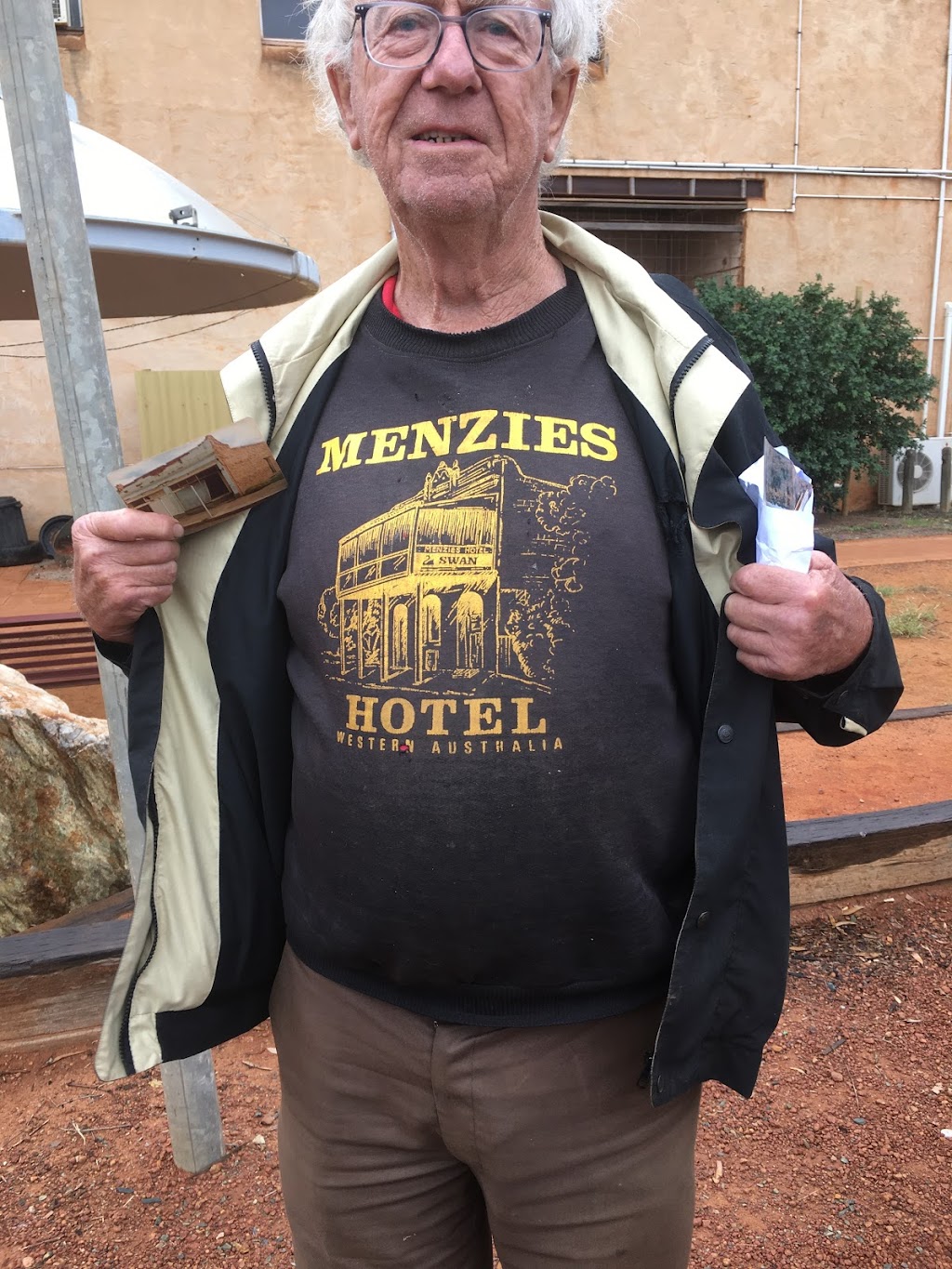 Menzies Hotel | 41 Shenton St, Menzies WA 6436, Australia | Phone: 0433 151 528