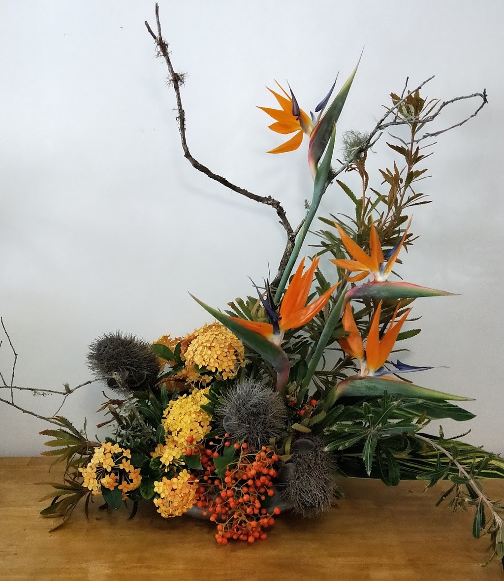 Eco Flowers and Gifts | 6 Pinecrest Ct, Oxenford QLD 4210, Australia | Phone: 0422 760 740