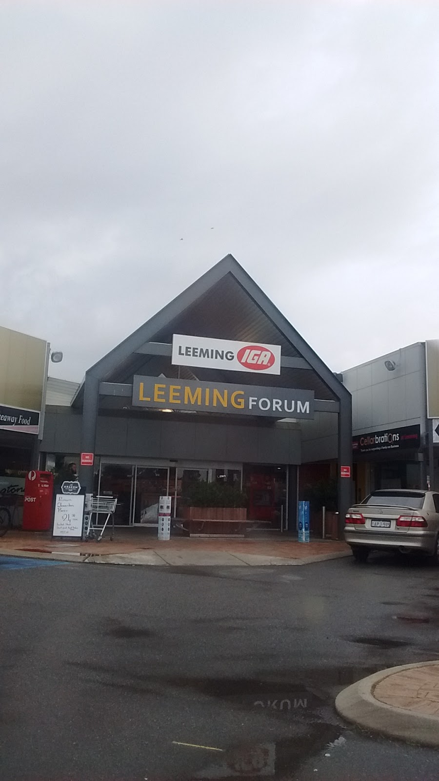 Leeming Forum | shopping mall | 51 Farrington Rd, Leeming WA 6149, Australia | 0894721833 OR +61 8 9472 1833