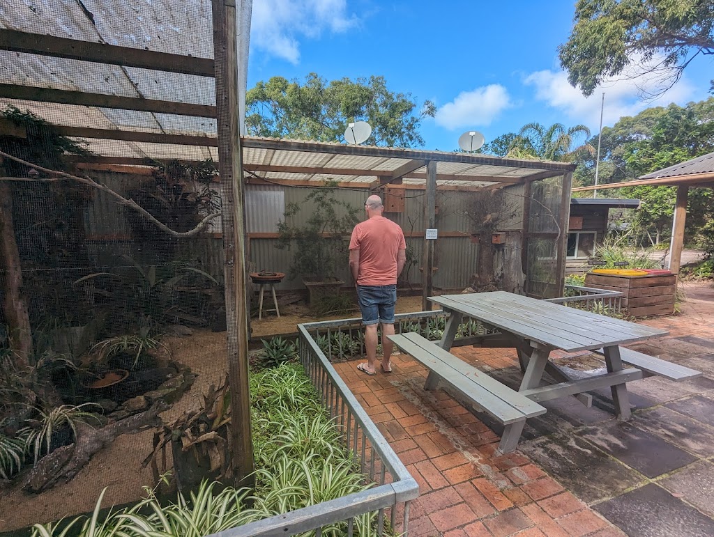 The Waves Cafe | 954 Point Plomer Rd, Crescent Head NSW 2440, Australia | Phone: 0411 133 227