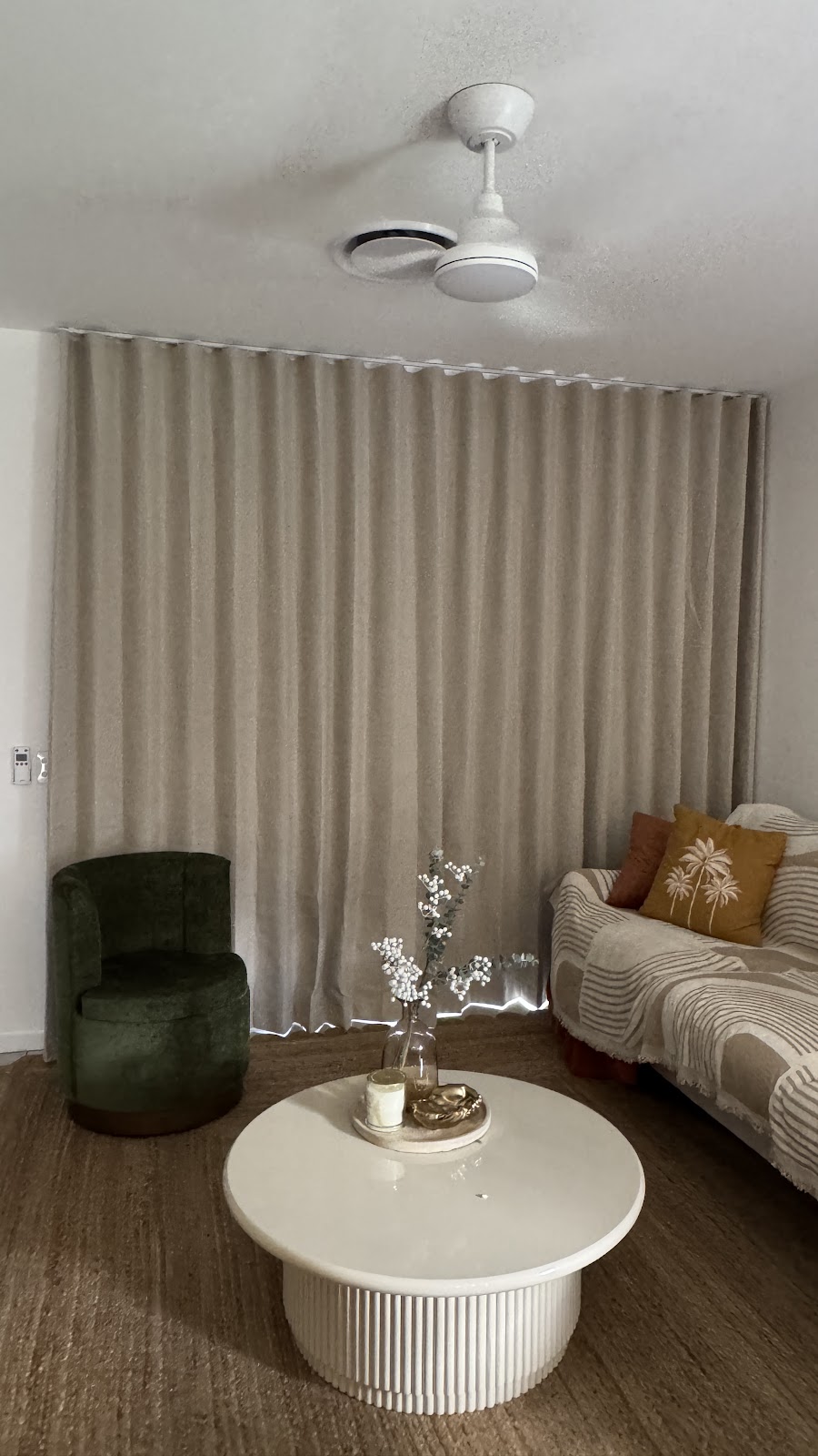 Bens Curtains Aspley | 2/611 Robinson Rd W, Aspley QLD 4034, Australia | Phone: 0499 691 900