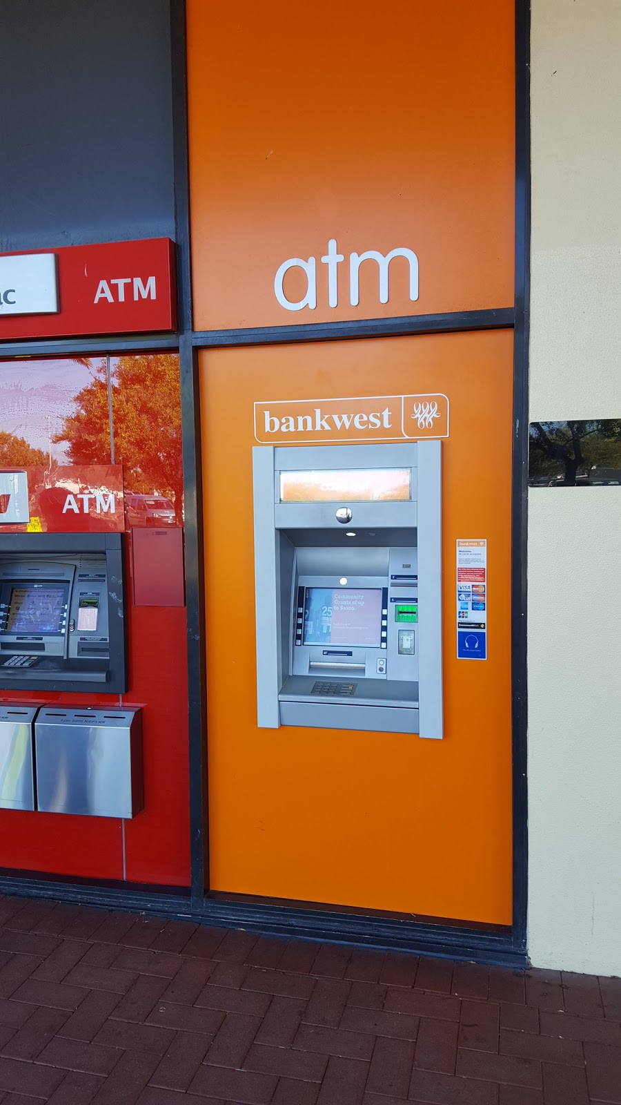 Bankwest | 1-9 Gnangara Dr, Waikiki WA 6169, Australia | Phone: 13 17 19