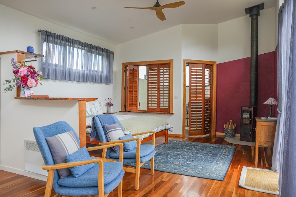 Tinderbox Peninsula Chalets | 461 Tinderbox Rd, Tinderbox TAS 7054, Australia | Phone: 0466 016 299