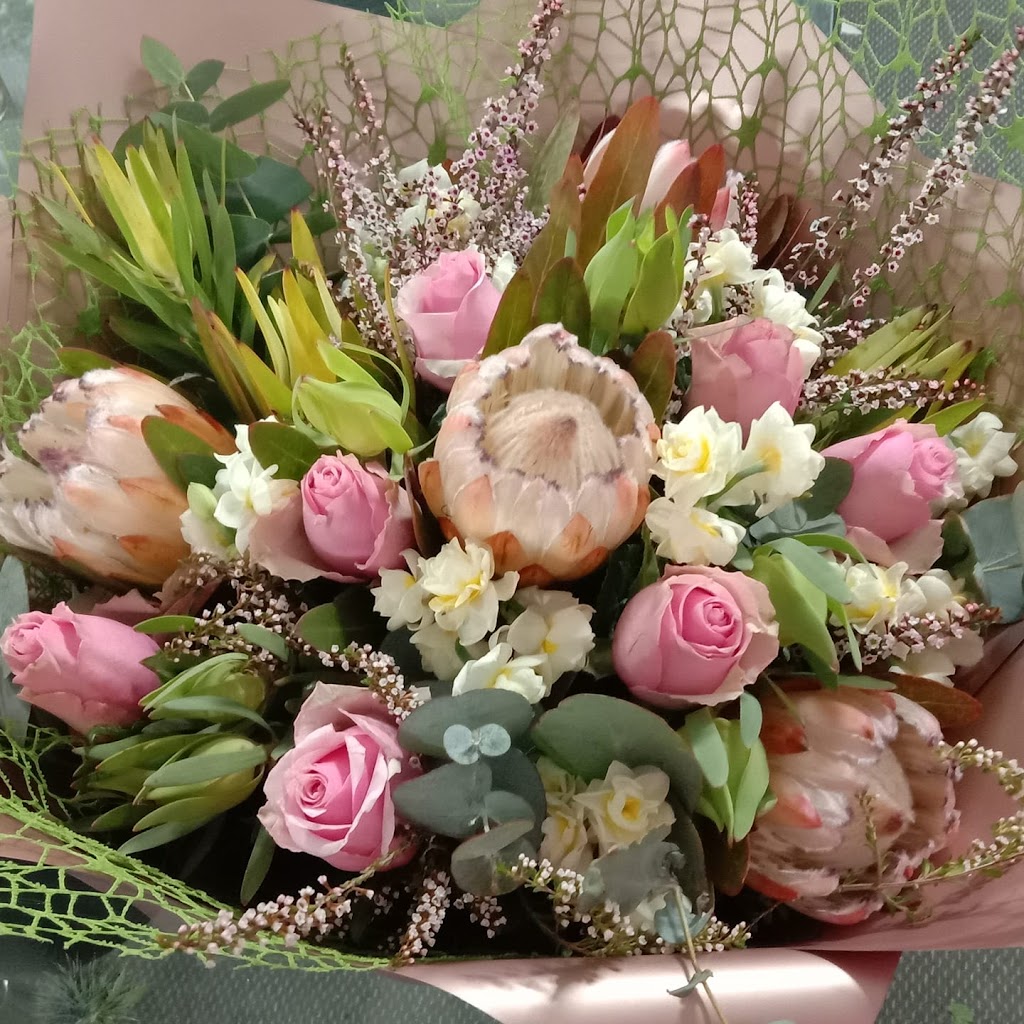 Flowers of Moama | florist | 36 Meninya St, Moama NSW 2731, Australia | 0354800476 OR +61 3 5480 0476
