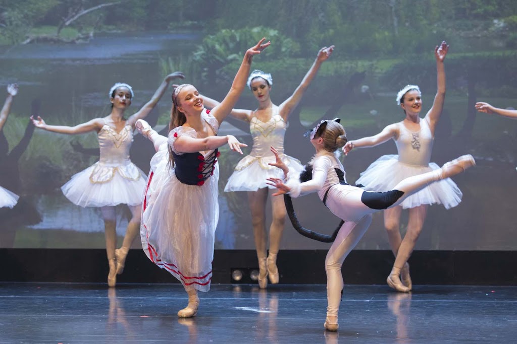 Kim Baker Ballet Academy |  | 2/27 Laurence Rd, Walliston WA 6076, Australia | 0438673212 OR +61 438 673 212