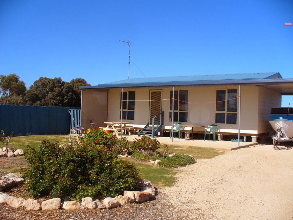 A Place to Stay | real estate agency | North Terrace, Moonta Bay SA 5558, Australia | 0888252428 OR +61 8 8825 2428