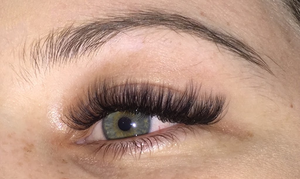 Shell-lash extensions | 252 King St, Caboolture QLD 4510, Australia | Phone: 0456 760 888