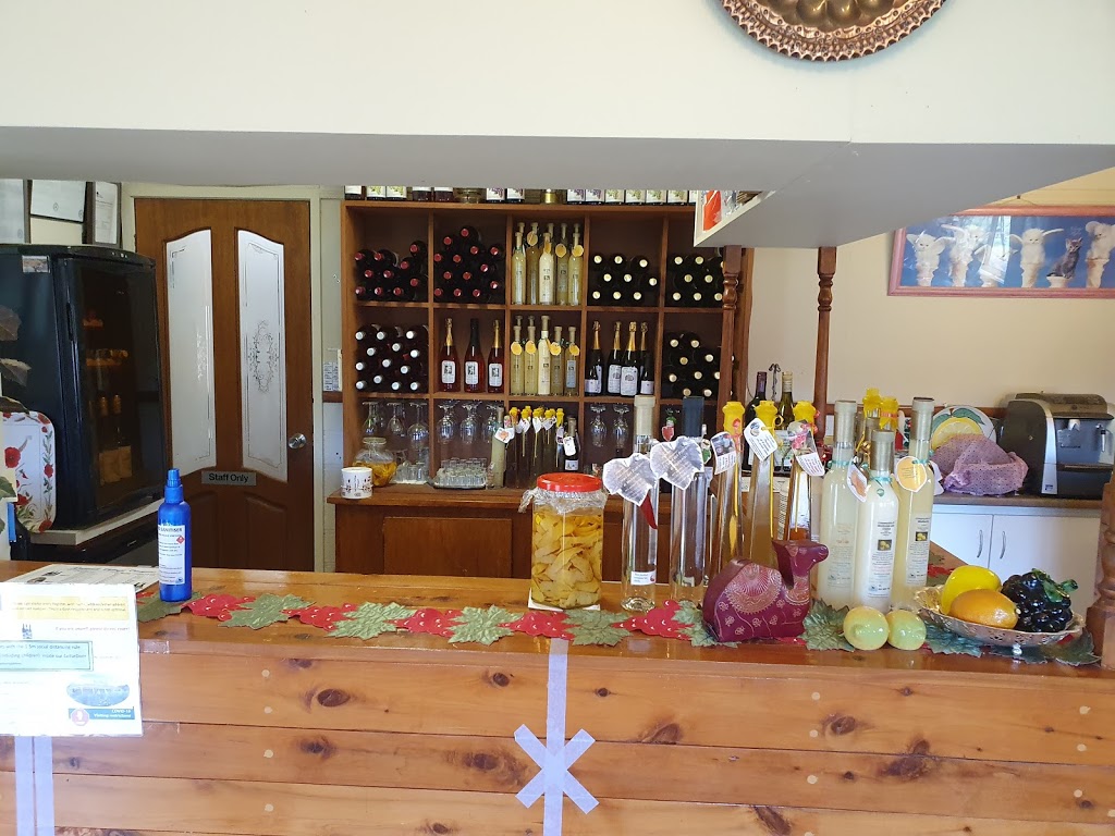 Wollombi Village Vineyard | 2971 Paynes Crossing Rd, Wollombi NSW 2325, Australia | Phone: 0419 997 434