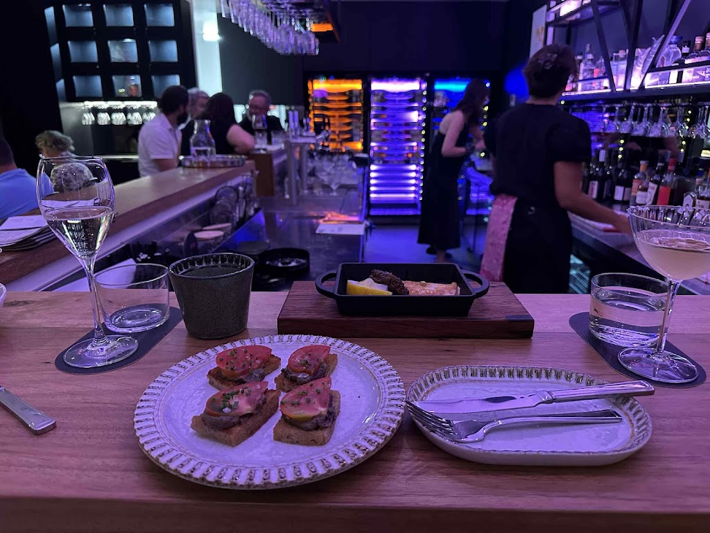 Outpost Bar | Unit 9/40 Train St, Broulee NSW 2537, Australia | Phone: 0403 337 678