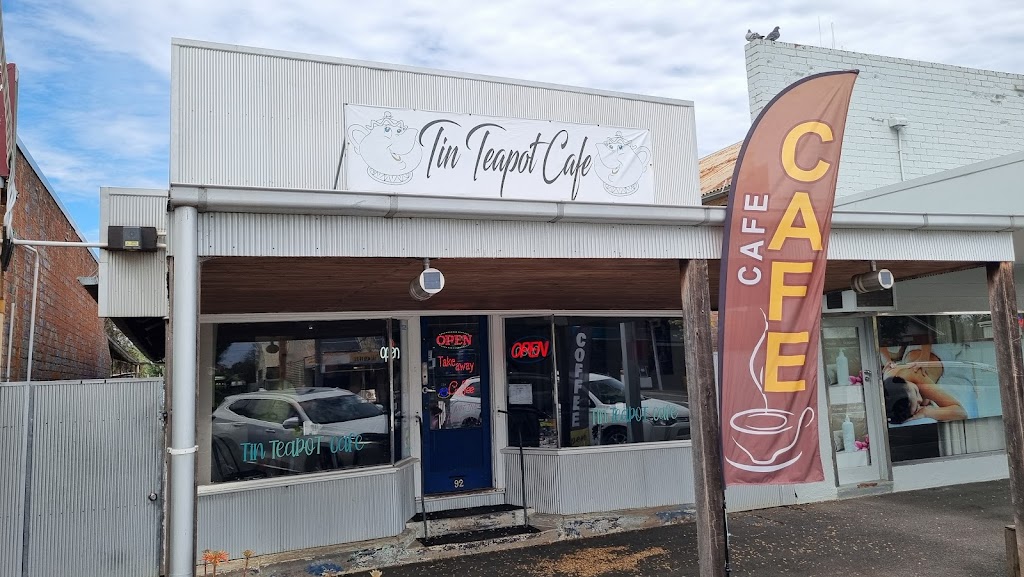 Tin Tea Pot Cafe | 92 Railway Rd, Elmore VIC 3558, Australia | Phone: 0458 724 255