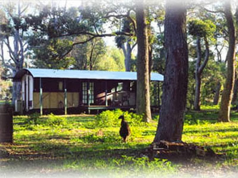 Dunsborough Rail Carriages & Farm Cottages | real estate agency | 123 Commonage Rd, Quindalup WA 6281, Australia | 0897553865 OR +61 8 9755 3865