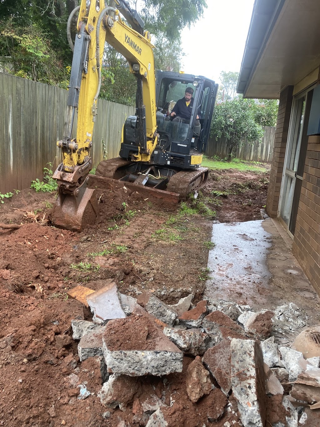 DEWAR Group pty Ltd demolition and asbestos removal | 11 Myers St, Rangeville QLD 4350, Australia | Phone: 0431 751 445