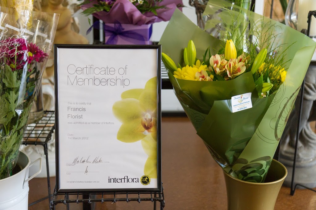 Francis Florist | Cnr &, Curlewis St &, Pye St, Swan Hill VIC 3585, Australia | Phone: (03) 5032 2637