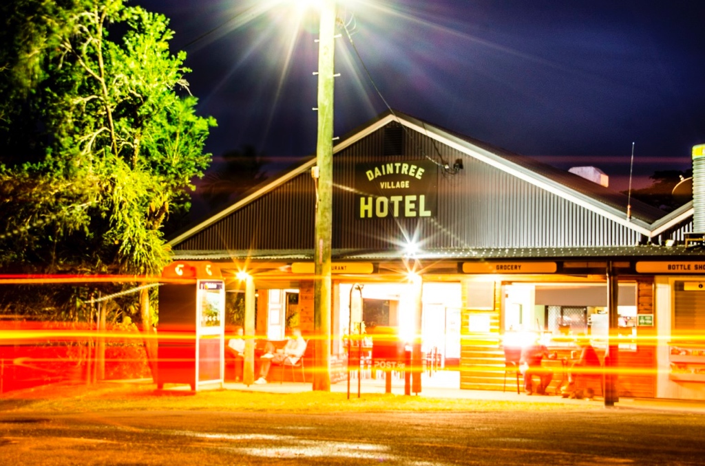 Daintree Village Hotel and General Store | convenience store | 1 Stewart St, Daintree QLD 4873, Australia | 0740986146 OR +61 7 4098 6146
