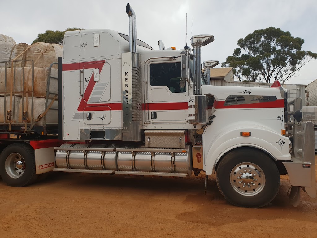 Narrogin Freightlines McKenzies Transport |  | 1 Booth St, Narrogin WA 6312, Australia | 0898811300 OR +61 8 9881 1300