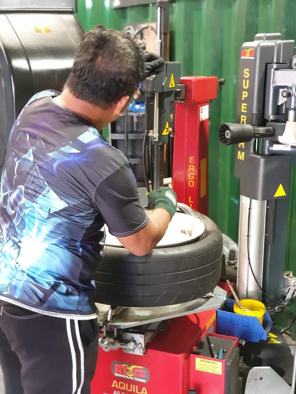 Nu Tyres | car repair | 8/87 Kurrajong Ave, Mount Druitt NSW 2770, Australia | 0296757363 OR +61 2 9675 7363