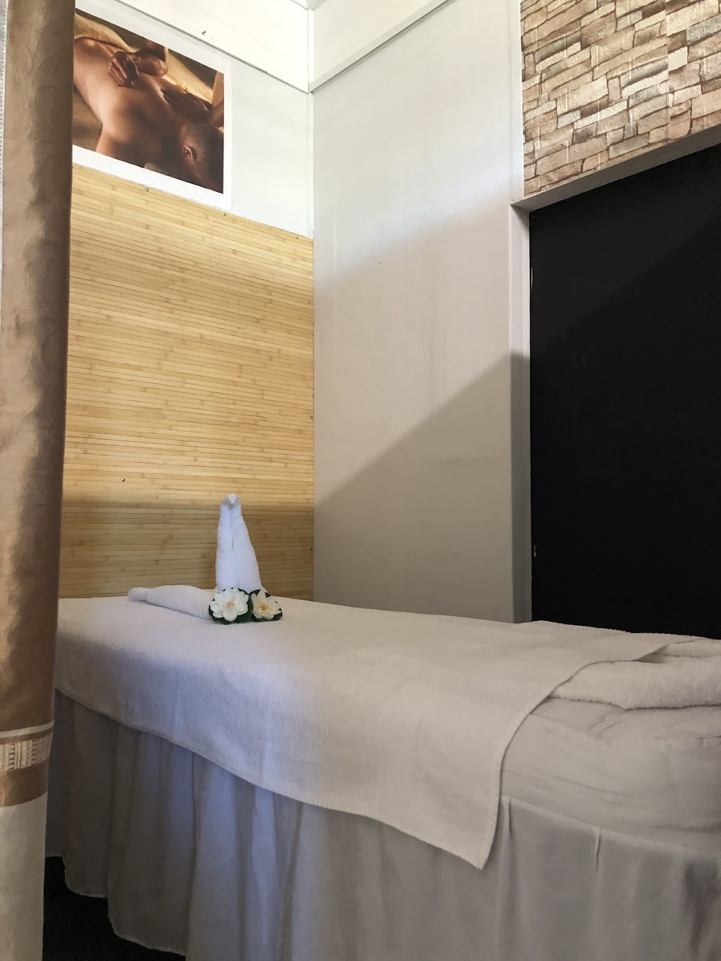 Bayside Thai massage studio | Redland Bay QLD 4165, Australia | Phone: 0490 459 514