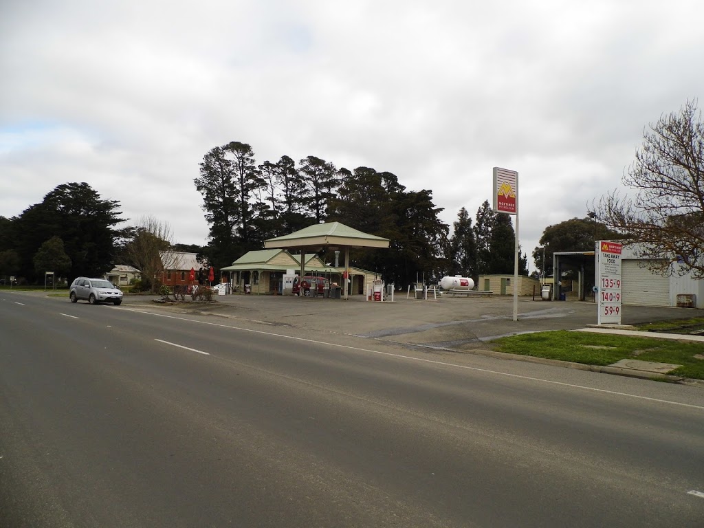 Meredith Roadhouse | gas station | 26 Wallace St, Meredith VIC 3333, Australia | 0352861556 OR +61 3 5286 1556