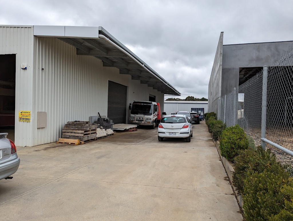 Gasoline Garage & Transport | 7 Marli Cl, Canadian VIC 3350, Australia | Phone: 0417 342 172