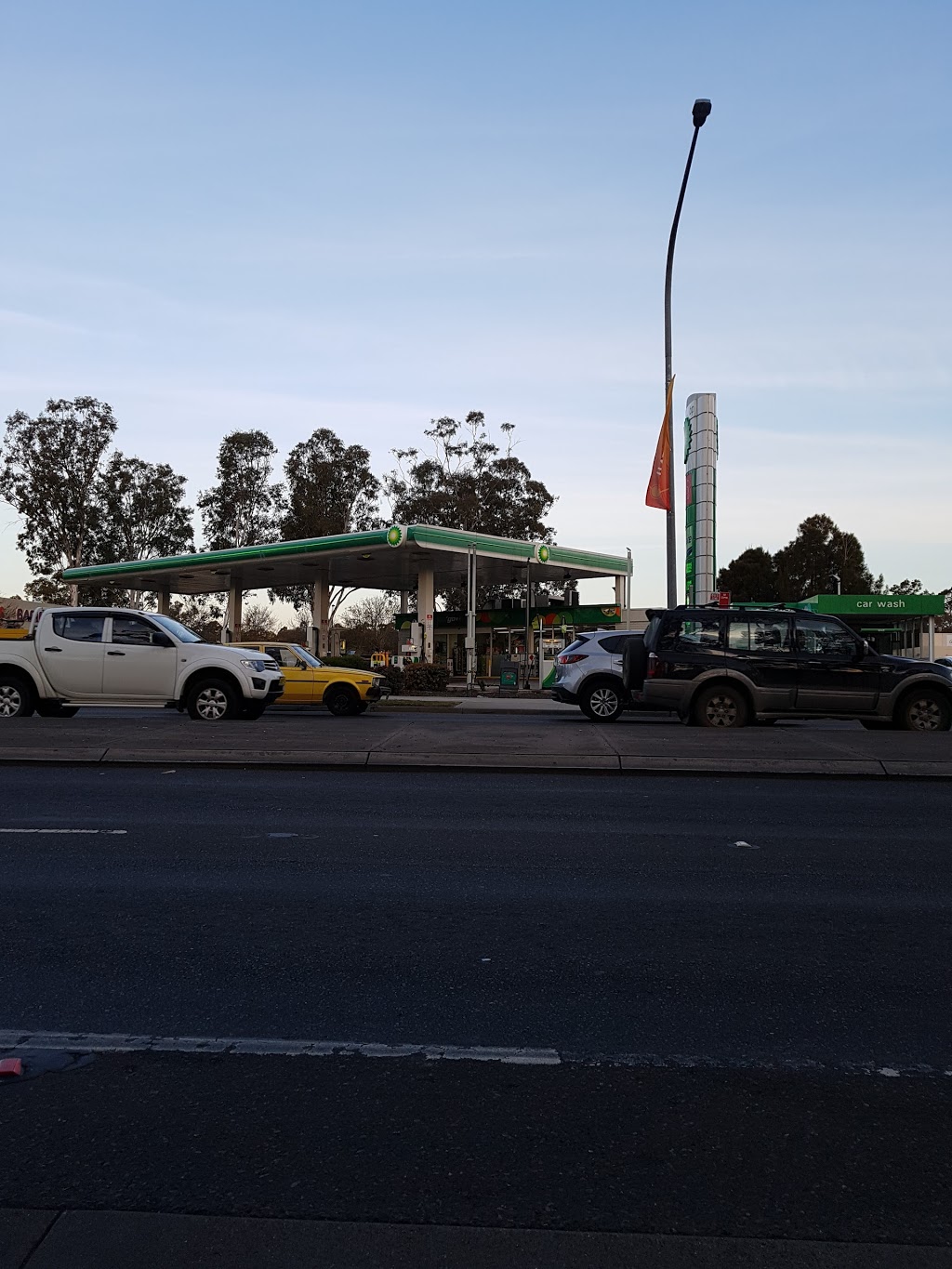 BP | gas station | 126-130 Mulgoa Rd, Jamisontown NSW 2750, Australia | 0247333913 OR +61 2 4733 3913