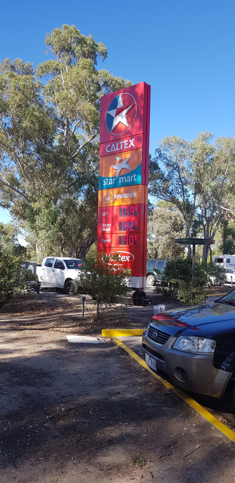 Caltex | gas station | 54 Jones St, Avenel VIC 3664, Australia | 0357962436 OR +61 3 5796 2436