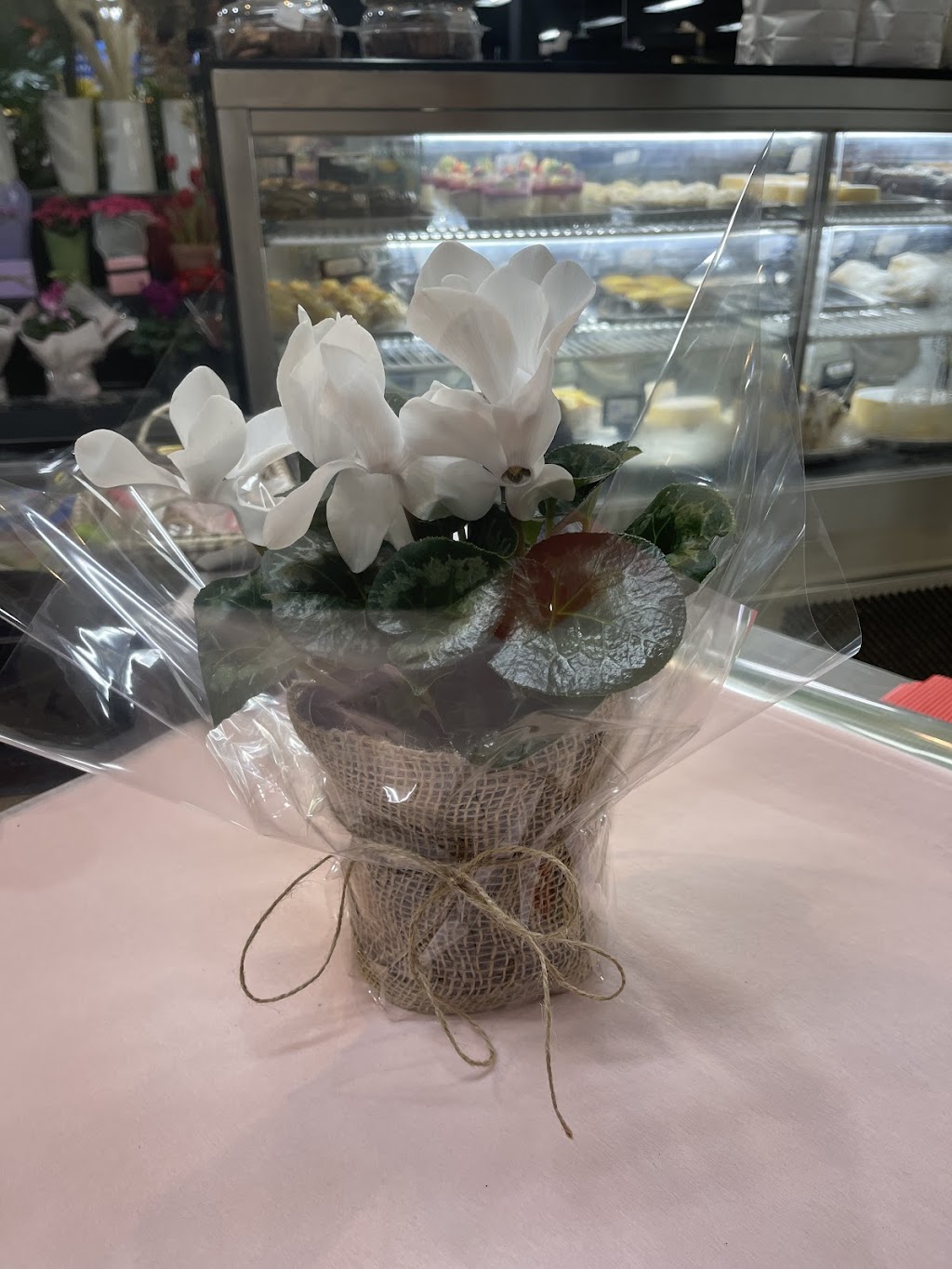 Bent Stems&Co | florist | 284-296 Centre Rd, Bentleigh VIC 3204, Australia | 0404242289 OR +61 404 242 289