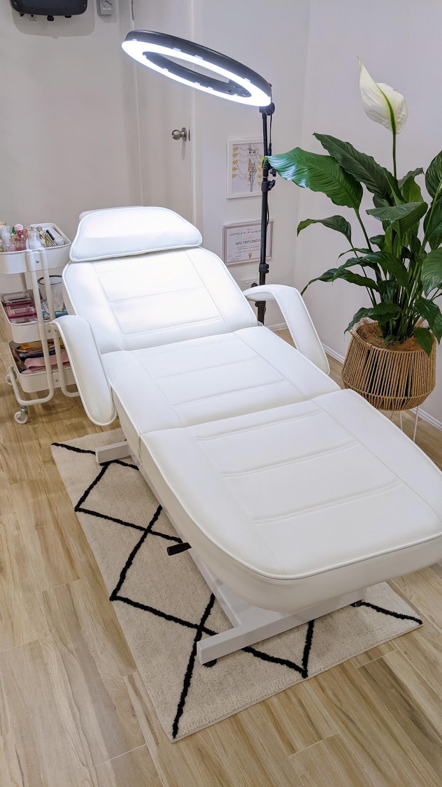 Oh Mai Beauty | 18 Clear River Blvd, Ashmore QLD 4214, Australia | Phone: 0455 602 937