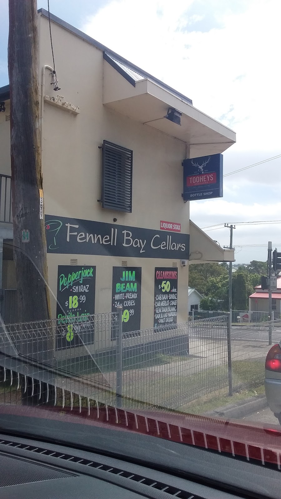 Fennell Bay Cellars | store | at the traffic lights, 270 Main Rd, Fennell Bay NSW 2283, Australia | 0249596677 OR +61 2 4959 6677
