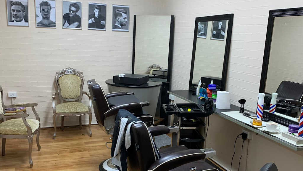 Lavish Hair studio @ Latham Hub | Shop 19 B, 15 Wanliss St, Latham ACT 2615, Australia | Phone: 0431 857 445